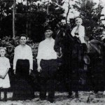 Paul Lukas Family, with horse